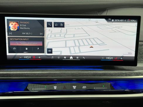 Used 2023 BMW 760i xDrive w/ Executive Package image 25