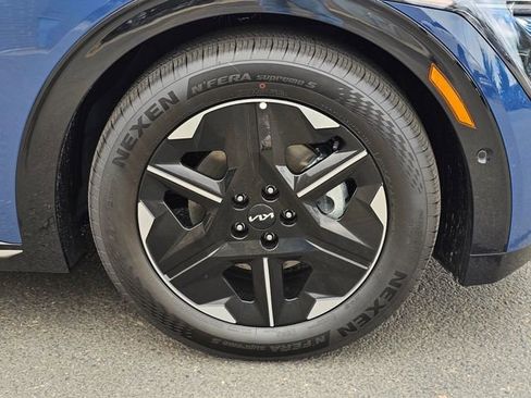 New 2025 Kia EV6 Wind image 9