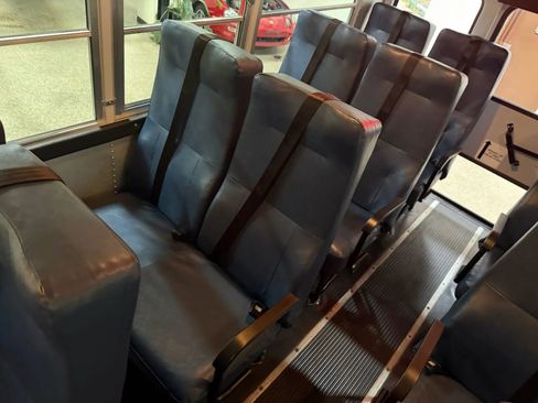 Used 2019 Chevrolet Express 3500 w/ School Bus Package image 36