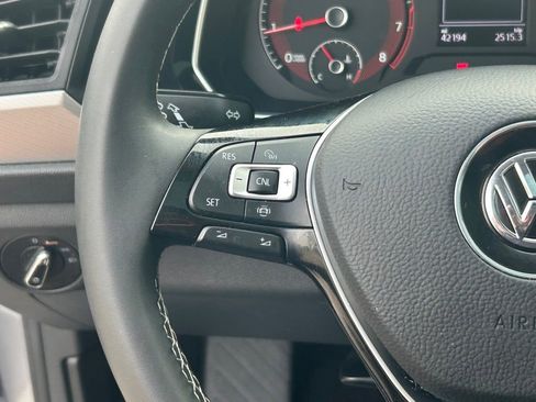 Used 2021 Volkswagen Jetta SE image 36