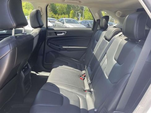 Used 2022 Ford Edge Titanium w/ Equipment Group 301A AWD/4WD image 21