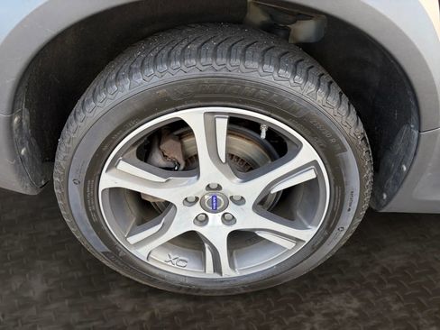 Used 2015 Volvo XC70 T6 Platinum image 41