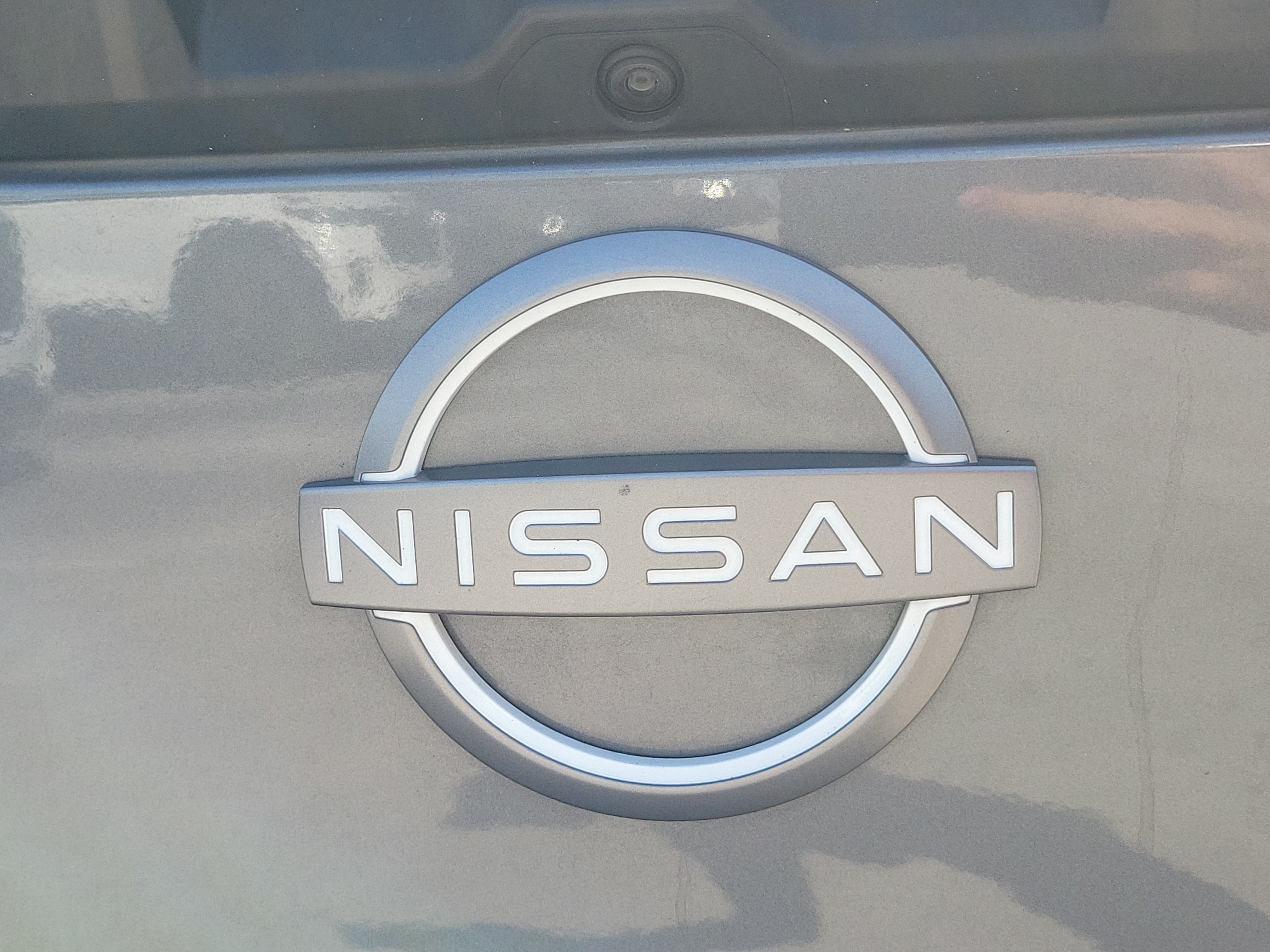 Used 2023 Nissan Frontier SV w/ Midnight Edition Package RWD image 30