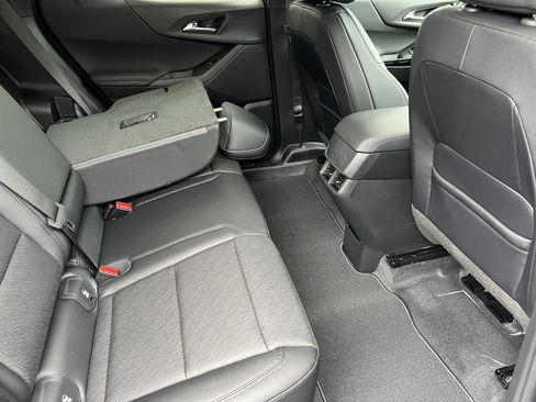 New 2026 Chevrolet Equinox LT w/ Convenience Package II image 20