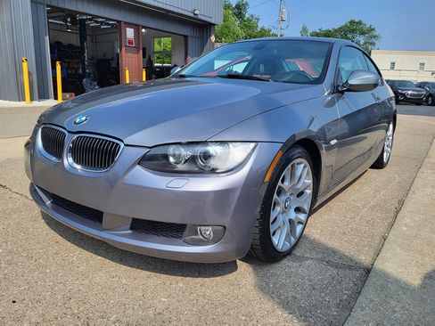 Used 2010 BMW 328i Coupe image 3