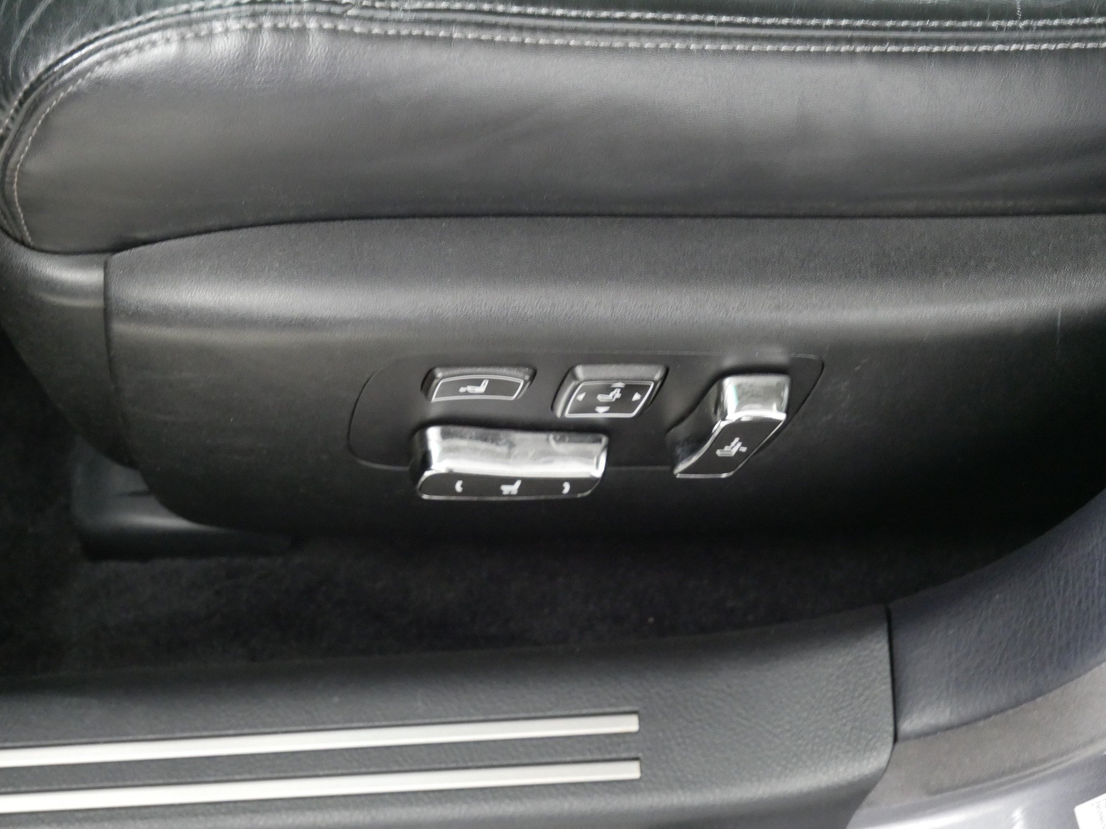 Used 2013 Lexus LS 460 L AWD/4WD image 20
