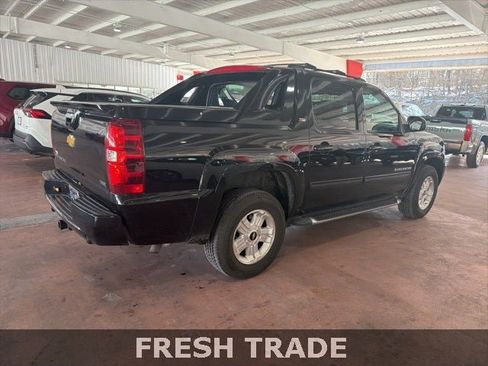 Used 2012 Chevrolet Avalanche LT w/ Suspension Package, Off-Road image 10