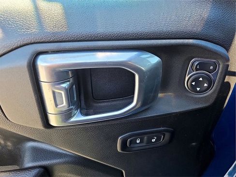 Used 2021 Jeep Wrangler Unlimited Sport image 15