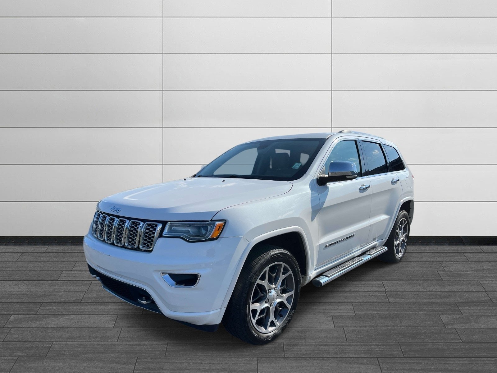 Used 2020 Jeep Grand Cherokee Overland AWD/4WD image 7