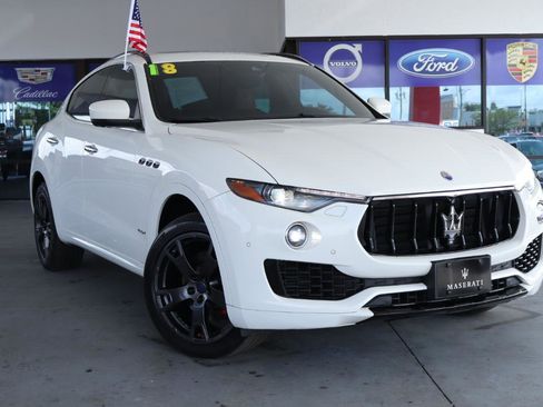 Used 2018 Maserati Levante GranSport AWD/4WD image 2