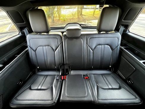 Used 2020 Ford Expedition Limited image 29
