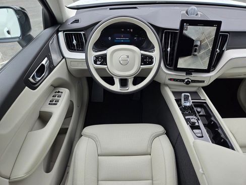 New 2026 Volvo XC60 T8 Ultra w/ Climate Package AWD/4WD image 12