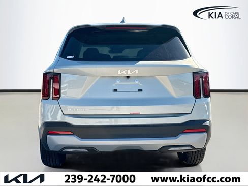 New 2026 Kia Sorento LX image 4