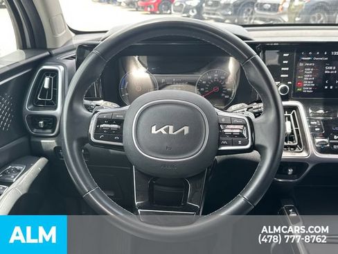 Used 2023 Kia Sorento EX AWD/4WD image 29