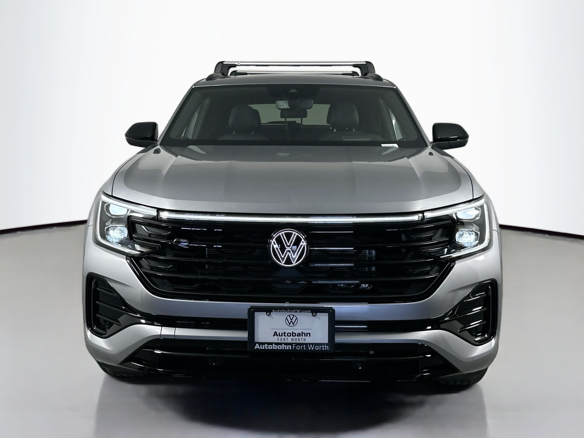 Certified 2026 Volkswagen Atlas Cross Sport SEL R-Line AWD/4WD image 2