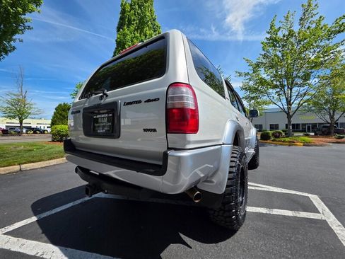 Used 2000 Toyota 4Runner Limited AWD/4WD image 12