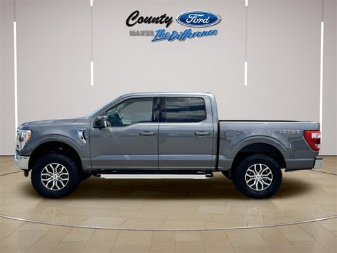 Used 2022 Ford F150 Lariat w/ Trailer Tow Package image 3