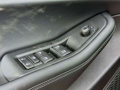 New 2025 Jeep Grand Cherokee Laredo X w/ Luxury Tech Group I image 17