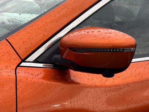 Used 2020 Nissan Rogue SL w/ Premium Package image 10