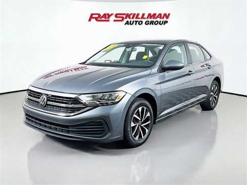 Used 2024 Volkswagen Jetta S image 3