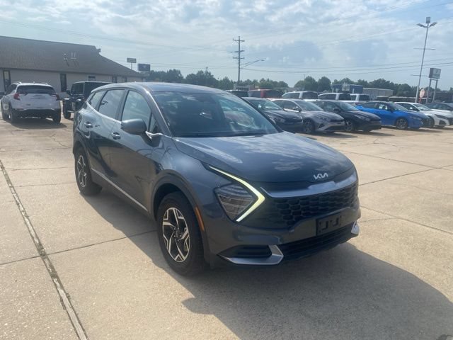 Used 2024 Kia Sportage LX AWD/4WD image 8
