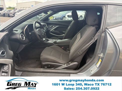 Used 2019 Chevrolet Camaro LT RWD image 10