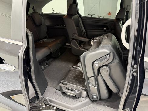 Used 2023 Honda Odyssey EX-L image 31