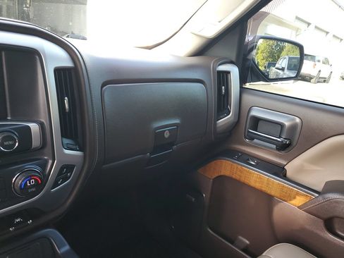 Used 2018 GMC Sierra 1500 SLT AWD/4WD image 27