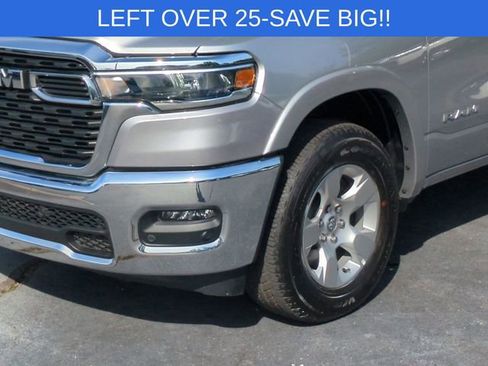 Used 2025 RAM 1500 Big Horn AWD/4WD image 9