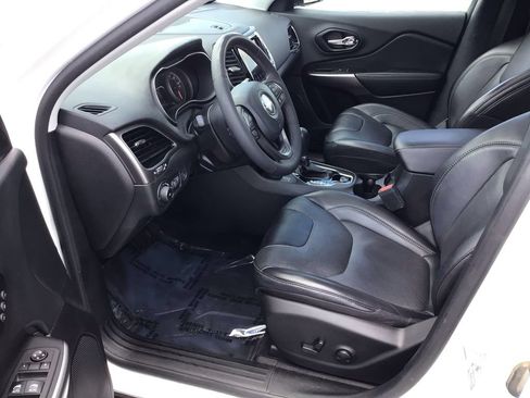 Used 2022 Jeep Cherokee Limited AWD/4WD image 9