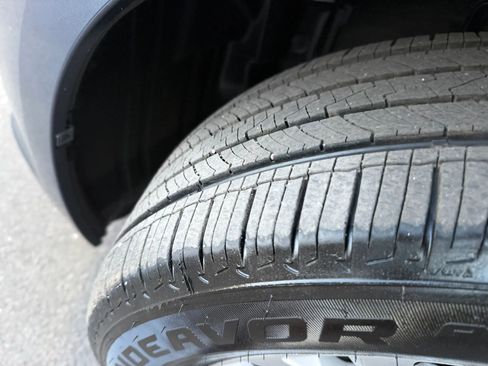 Used 2017 Toyota Sienna XLE w/ XLE Navigation Package image 40