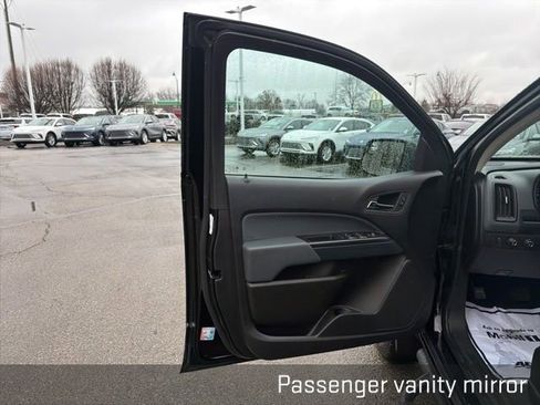 Used 2022 Chevrolet Colorado Z71 image 26