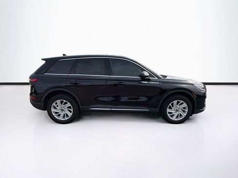 Used 2024 Lincoln Corsair AWD image 4