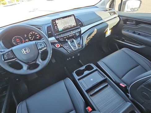 New 2026 Honda Odyssey Touring image 22