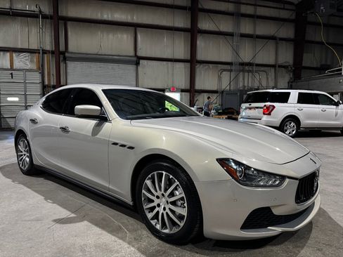 Used 2014 Maserati Ghibli S Q4 image 2