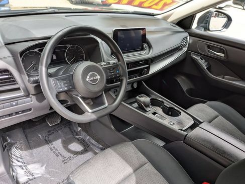 Used 2024 Nissan Rogue SV FWD image 14