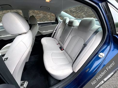 Used 2018 Hyundai Sonata SE FWD image 16