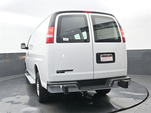 Used 2024 Chevrolet Express 2500 w/ Driver Convenience Package image 15