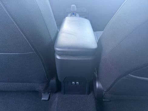 Used 2024 Toyota Prius LE FWD image 24