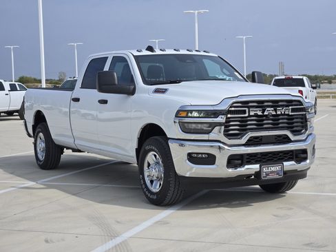 New 2026 RAM 2500 Tradesman w/ Chrome Appearance Group image 3