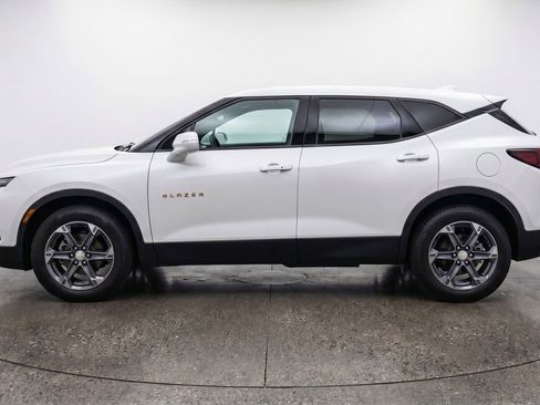 Used 2025 Chevrolet Blazer LT image 5