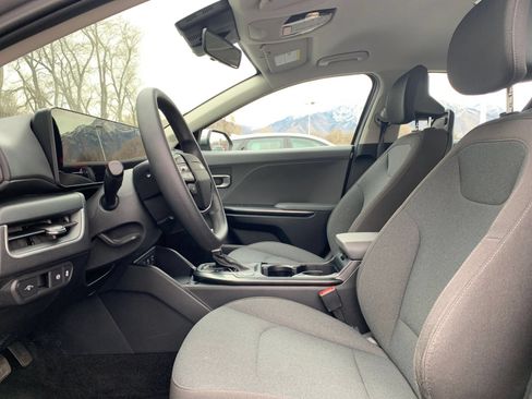 Used 2025 Kia K4 FWD image 27