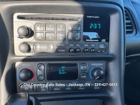 Used 2000 Chevrolet Corvette Convertible w/ Memory Pkg image 30