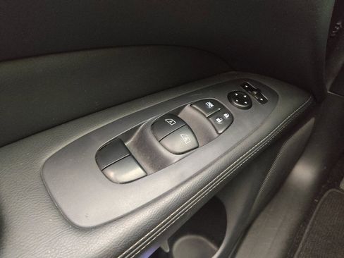 Used 2017 Nissan Pathfinder Platinum w/ Family Entertainment Package image 27