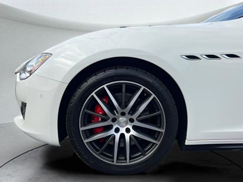 Used 2019 Maserati Ghibli S Q4 AWD/4WD image 39