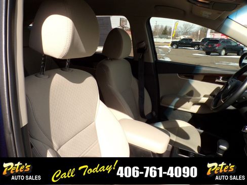 Used 2020 Kia Sorento S image 19