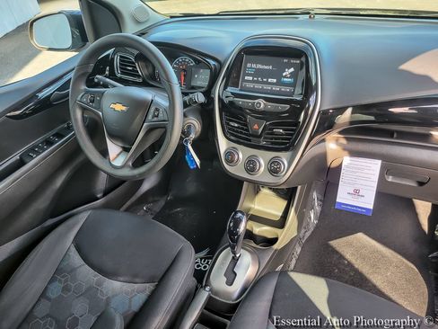 Used 2017 Chevrolet Spark LT FWD image 18