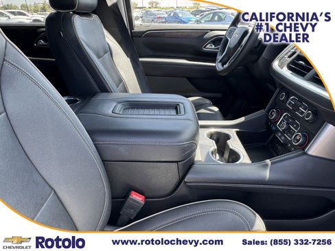 Used 2023 Chevrolet Suburban Premier AWD/4WD image 8