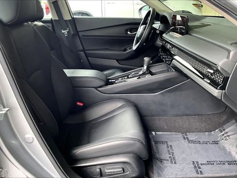 Used 2025 Honda Accord Touring image 8