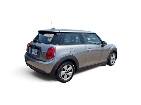 Used 2017 MINI Cooper 2-Door Hardtop FWD image 5